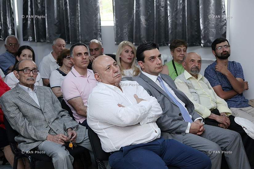 В медицинском центре «Армения» открылось отделение хирургии имени академика Академии медицинских наук РА Виктора Апояна