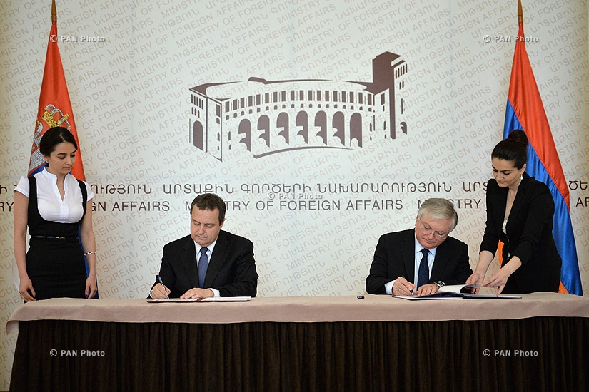 Armenian Minister of Foreign Affairs Edward Nalbandyan and OSCE Chairperson, First Deputy Prime Minister and Minister of Foreign Affairs of Serbia Ivica Dačić sign an agreement on visa liberalization