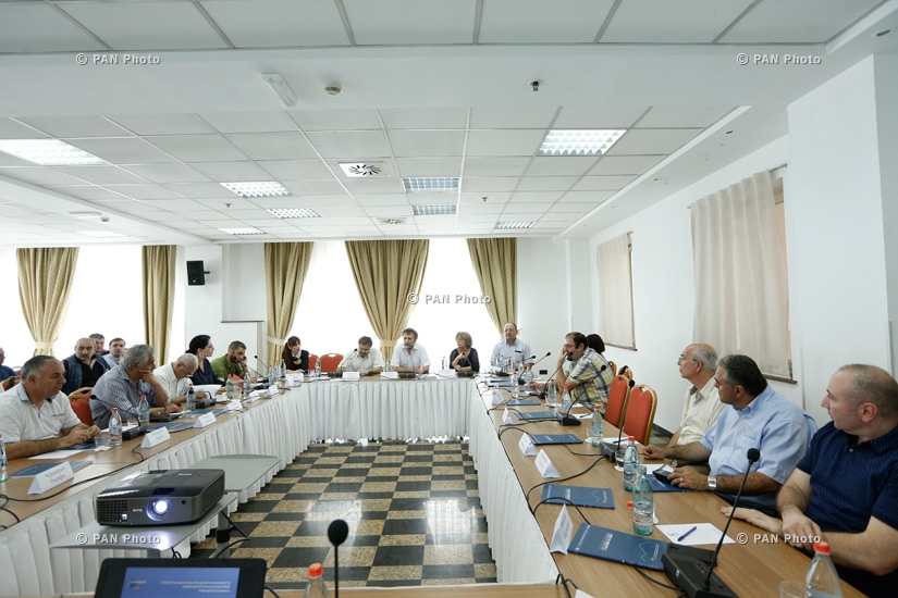 Round table on 'Outbreaks in Arab world and their impact on countries of the region'