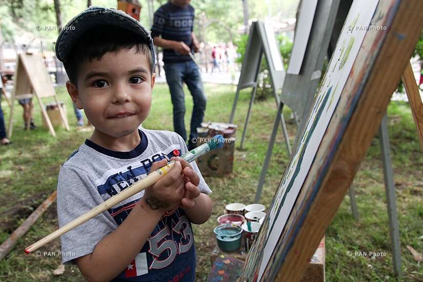 День живописи в ереванском зоопарке