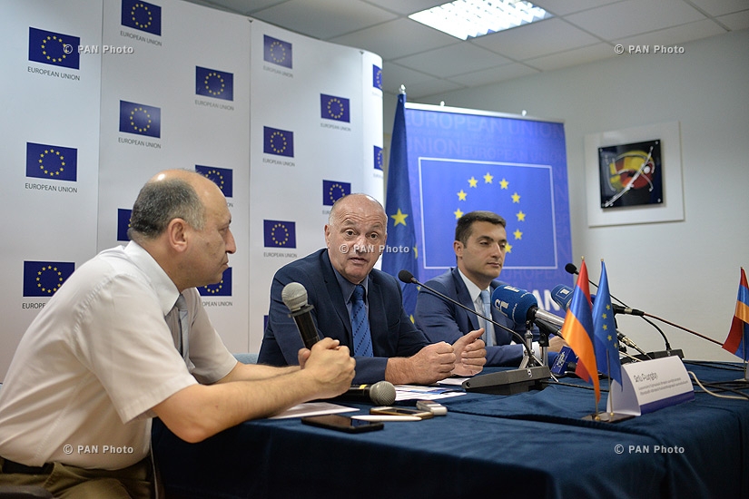 Press conference of Cooperation Officer of EU Delegation to Armenia John Barker and Deputy Minister of Agriculture Armen Harutyunyan