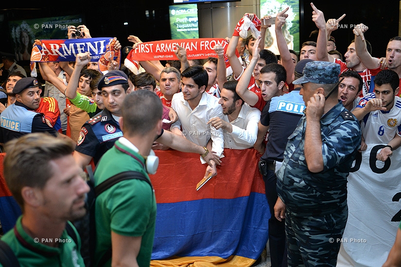 Portugal football team arrives in Yerevan