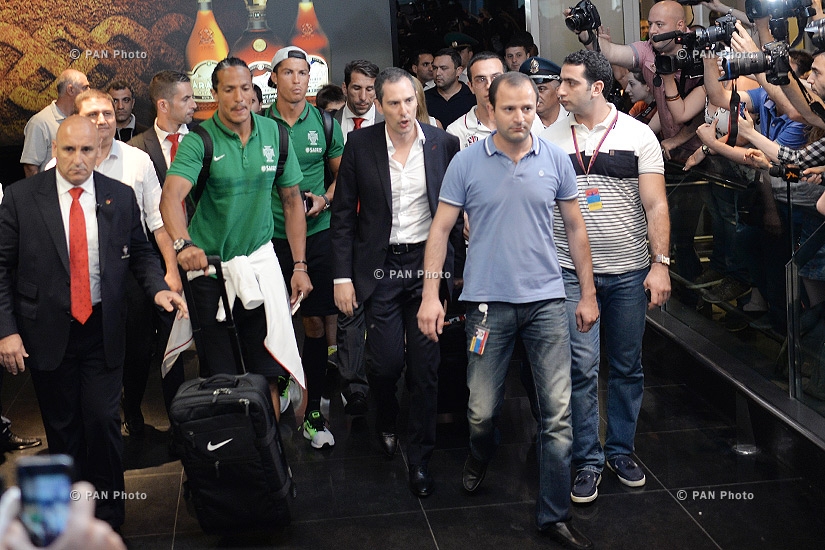 Portugal football team arrives in Yerevan