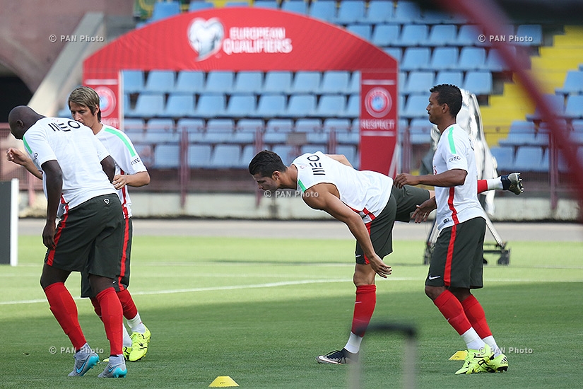 Open training of Portugal football team