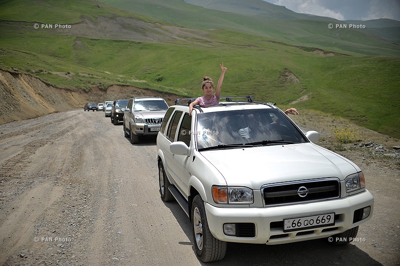 Автомобильное шествие туристов в Арцах, организованное патриотическим союзом «Арцах»