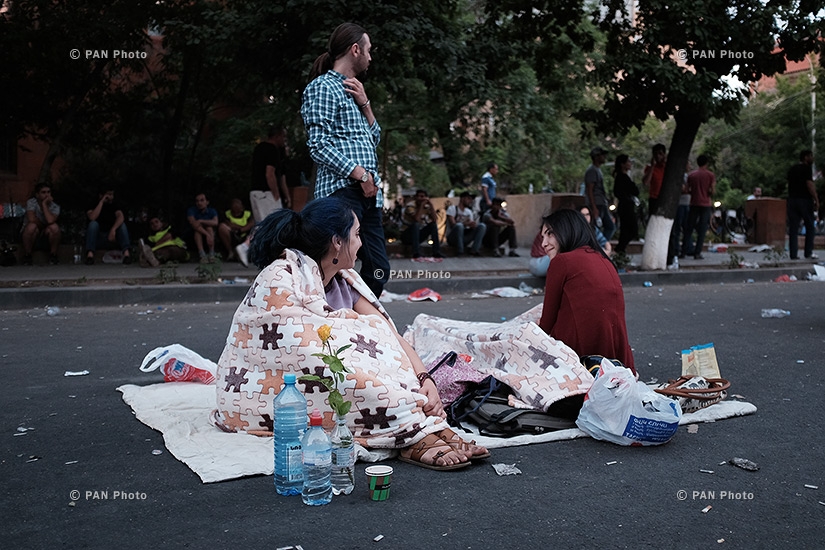 June 24: Baghramyan ave. in the morning after the protest