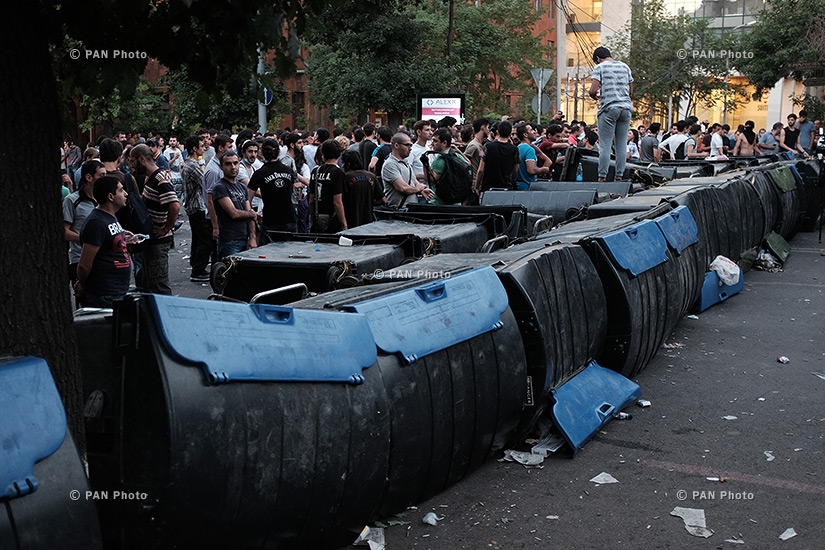 24 июня: Раннее утро на проспекте Баграмяна после протеста