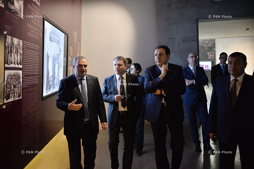 Министр иностранных дел Чехии Любомир Заоралек посетили Музей-институт Геноцида армян