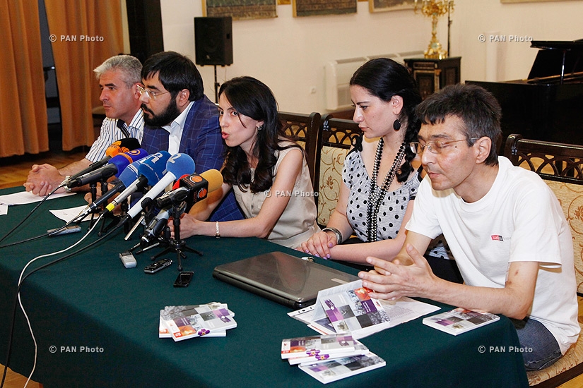 Reporting press conference of the program 