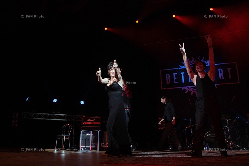 Концерт Бет Харт в Ереване