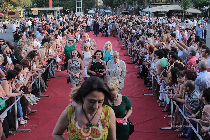 Красная дорожка и открытие 12-го международного кинофестиваля «Золотой абрикос»