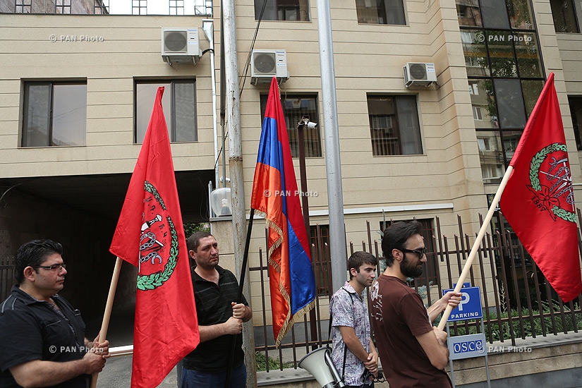 Protest march of Sarkis Dkhruni Students and the Youth Union of Social Democrat Hunchakian Party (SDHP)