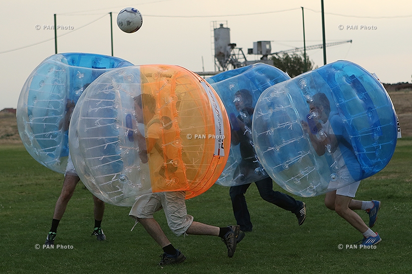  Bubble Football Armenia: Первый выставочный матч