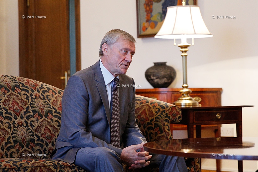 Министр иностранных дел Армении Эдвард Налбандян принял генерального секретаря ОДКБ Николая Бордюжу