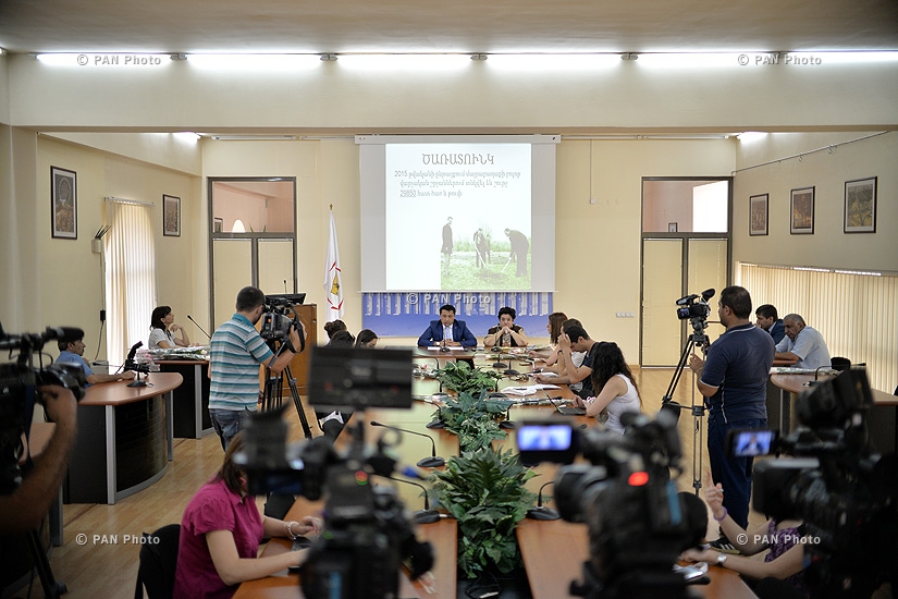 Press conference of the head of the Department of Nature Protection of Yerevan Municipality Avet Martirosyan and environmentalist Karen Danielyan
