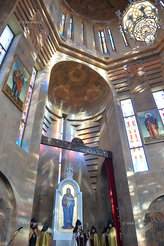 Церемония освящения новопостроенной церкви Сурб Аменапркич (Святого Всеспасителя) в городе Нор Ачине