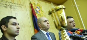 Пресс-конференция Министра образования и науки РА Армена Ашотяна и председателя Армянской ассоциации знатоков Тиграна Кочаряна