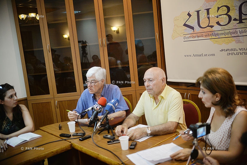 Press conference of the writer, cartographer Ruben Galichyan and geologist Ara Karapetyan