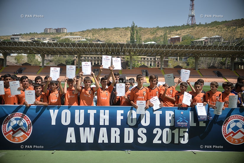 Церемония награждения детско-юношеского футбола
