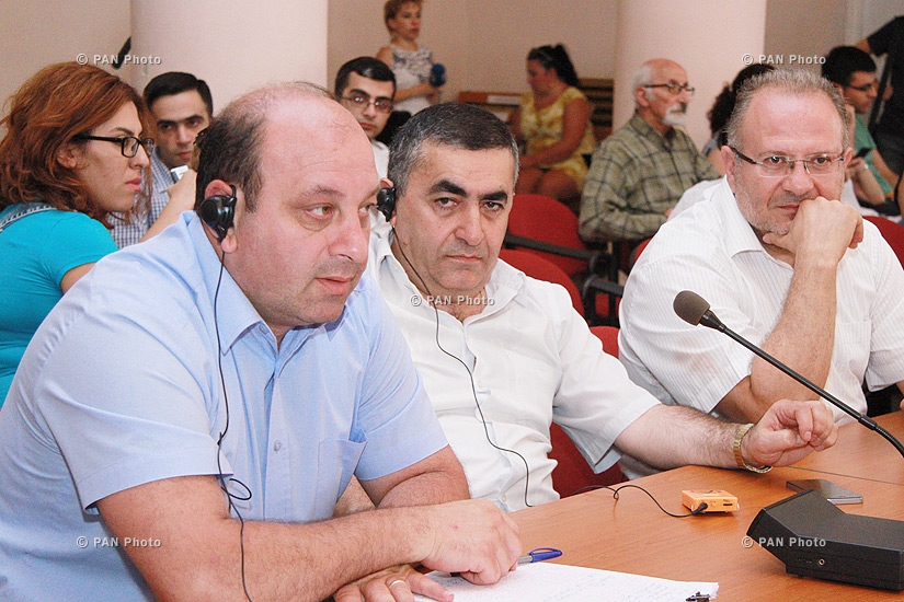 «Ժողովրդավարություն՝ իրավունքի միջոցով» եվրոպական հանձնաժողովի (Վենետիկի հանձնաժողովի) փորձագետների հանդիպումը Հայաստանի կուսակցությունների ներկայացուցիչների հետ