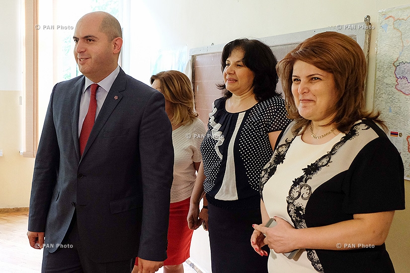 RA Minister of Education and Science Armen Ashotyan visits Yerevan High Sschool №170