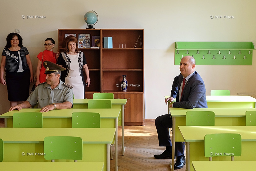 Министр образования и науки РА Армен Ашотян посетил Ереванскую старшую школу № 170