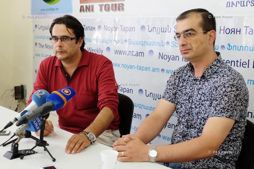 Пресс-конференция членов движения «Вставай, Армения» Андреаса Гукасяна и Давида Ованисяна