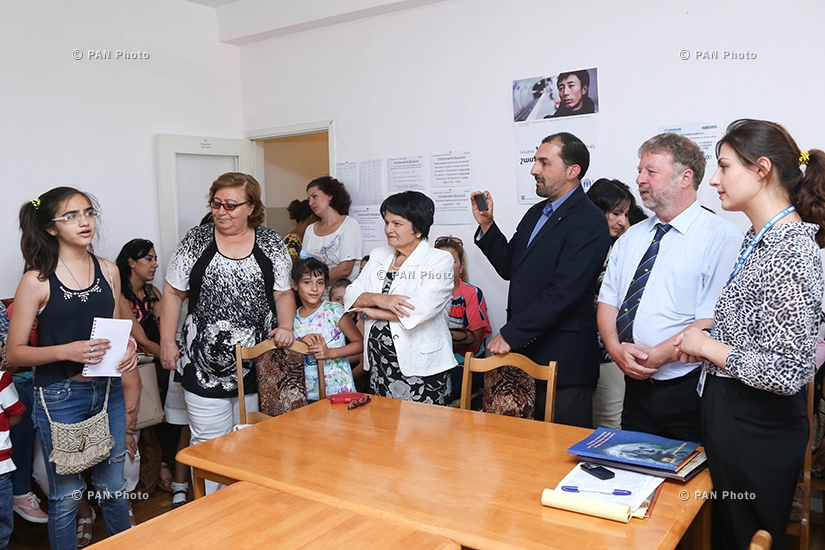 Australian-Armenian philanthropist, conquered Ararat gives his donations to Mission Armenia NGO and UN project aimed at support to Syrian-Armenians refugees