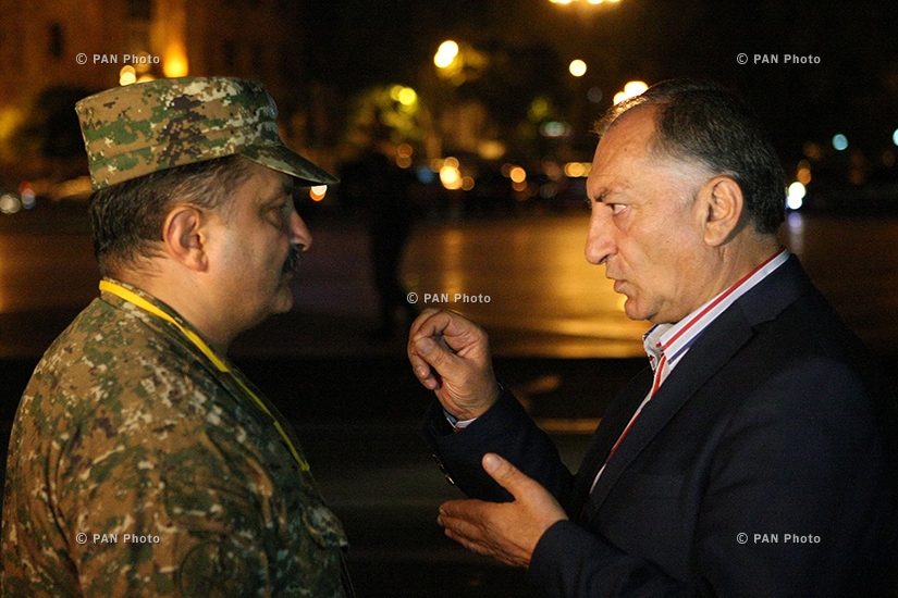 Shant-2015 military exercise: Evacuation of civilians from the Republic Square 