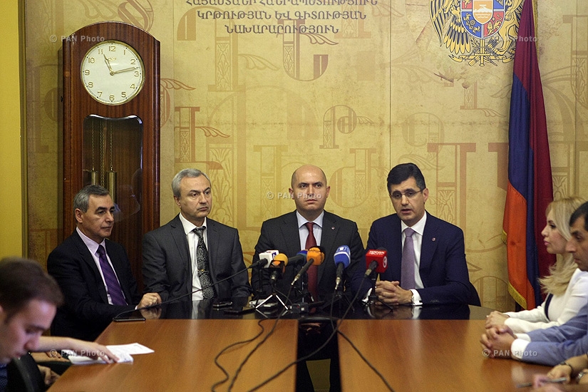 Press conference of RA Education Minister Armen Ashotyan, VivaCell-MTS CEO Ralph Yirikyan, director of Synopsys Armenia Hovik Musaelyan and Unicomp Founding CEO Armen Baldryan
