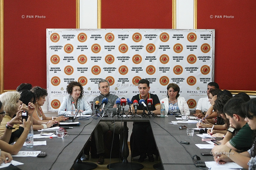 Пресс-конференция членов Государственного филармонического оркестра Армении