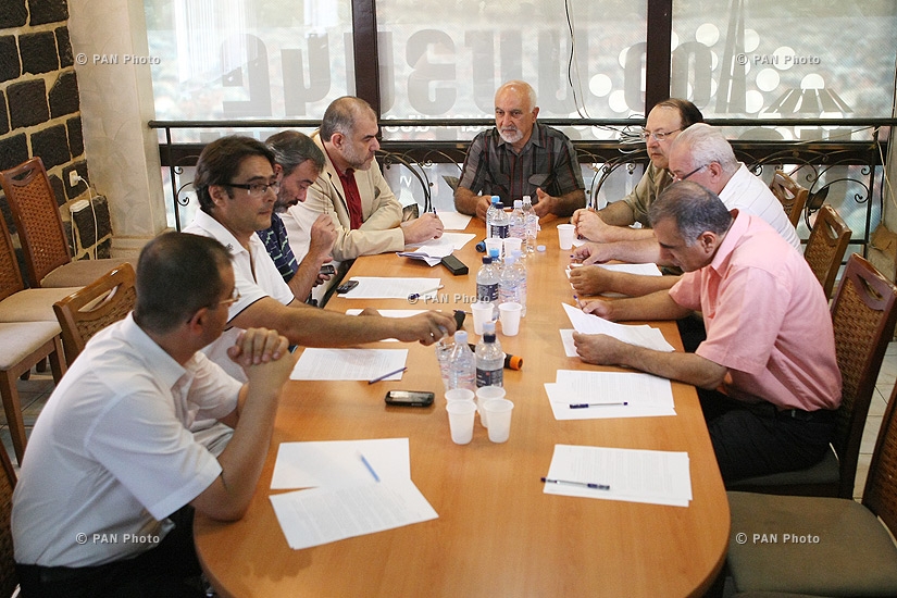 Discussion on the project of formation of a united opposition front 