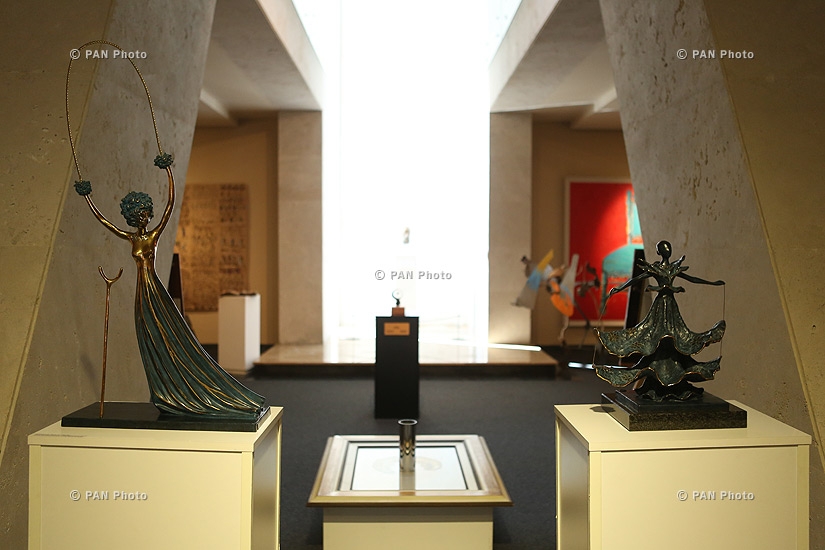 Выставка под названием «От модерна до постмодерна» открылась в музее-институте Комитаса в Ереване