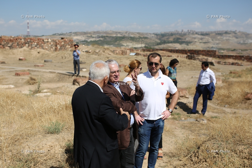 Mikhail Piotrovski, who is in Armenia in the frames of the ARARAT Erebuni brandy launch, visits Erebuni Museum