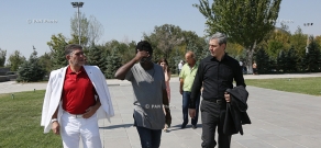 Yerevan Jazz Fest 2015, день 2: Ричард Бона посетил мемориальные комплекс Цицернакаберд 