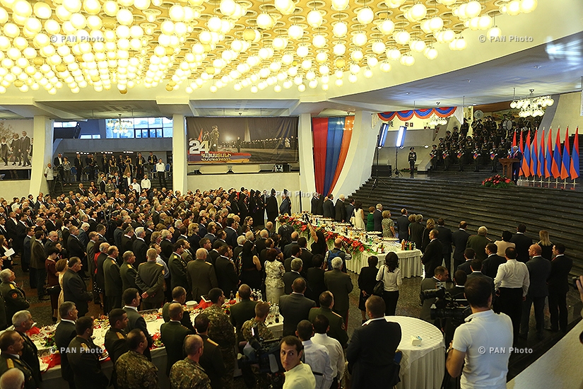 Հայաստանի անկախության 24-ամյակի առթիվ ՀՀ նախագահի կազմակերպած տոնական ընդունելություն Մարզահամերգային համալիրում