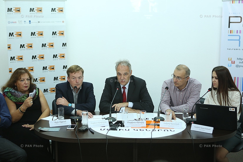 Матиас Кислер, Айше Озлем и Матиас Клингенберг на пресс-конференции подвели итоги первого этапа армяно-турецкой программы по примирению «Действуя вместе»