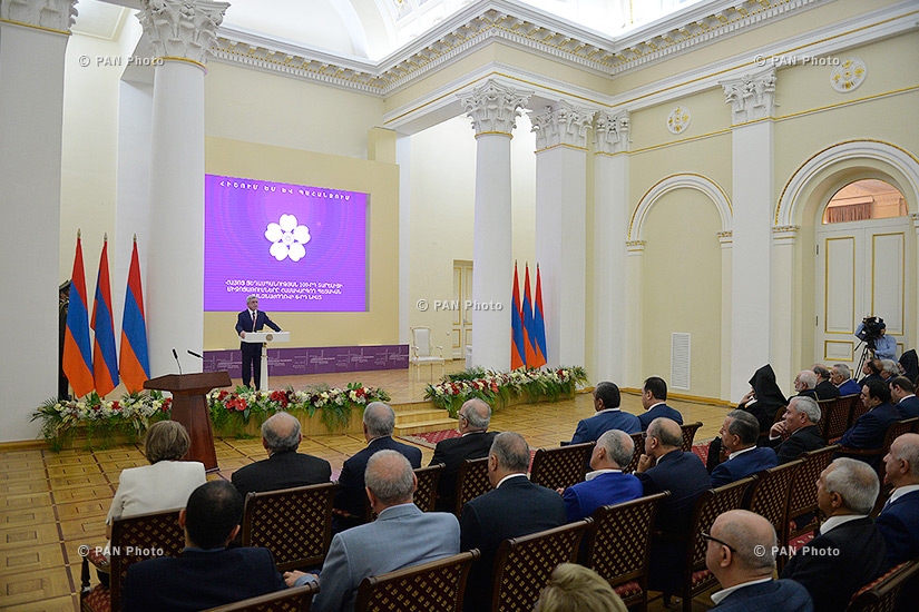 Меценаты и предприниматели были награждены за содействие работам по организации и проведению мероприятий, посвященных 100-летию Геноцида армян