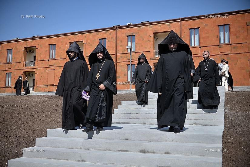 Opening of Karkein I educational centre in neighborhood of Mother See of Holy Etchmiadzin