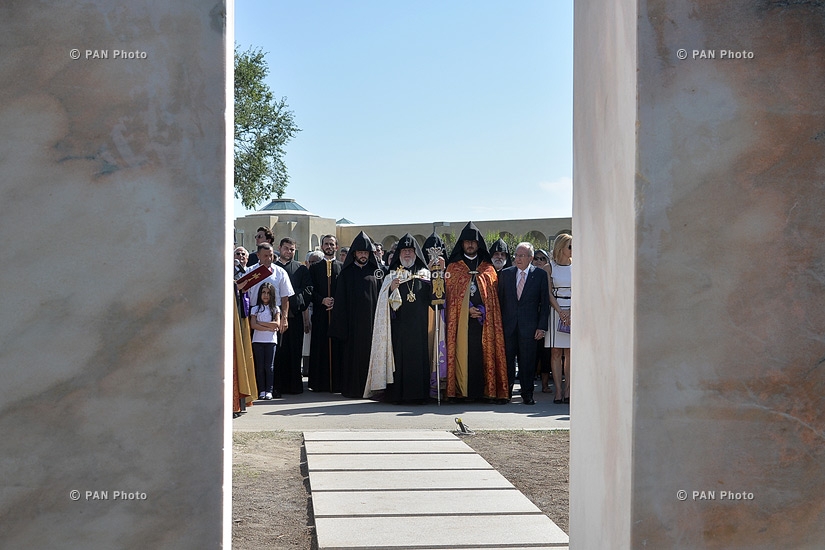 Khachkars commemorating Armenian Genocide centennial consecrated in neighborhood of Mother See of Holy Etchmiadzin