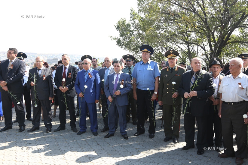 Открытие мемориала, посвящённого 70-летию Победы советского народа над фашистской Германией