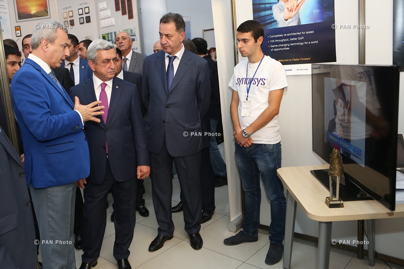 Նախագահ Սերժ Սարգսյանն այցելել է «ԴիջիԹեք էքսպո-2015» տեխնոլոգիական ցուցահանդես