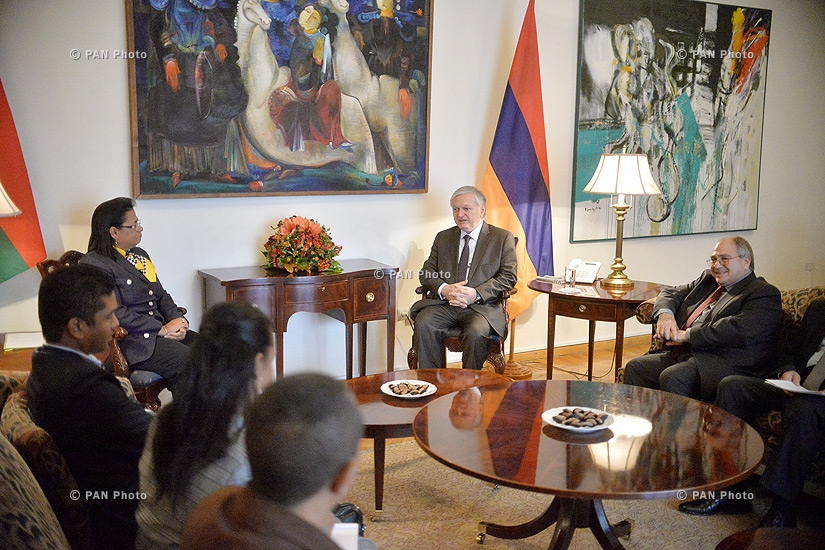 Министр иностранных дел Армении Эдвард Налбандян принял Министр иностранных дел Мадагаскара Беатрис Аталла