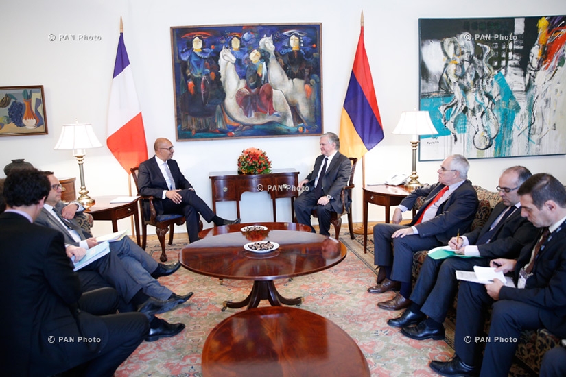 Министр иностранных дел Армении Эдвард Налбандян принял Государственного секретаря Франции по европейским делам Арлема Дезира