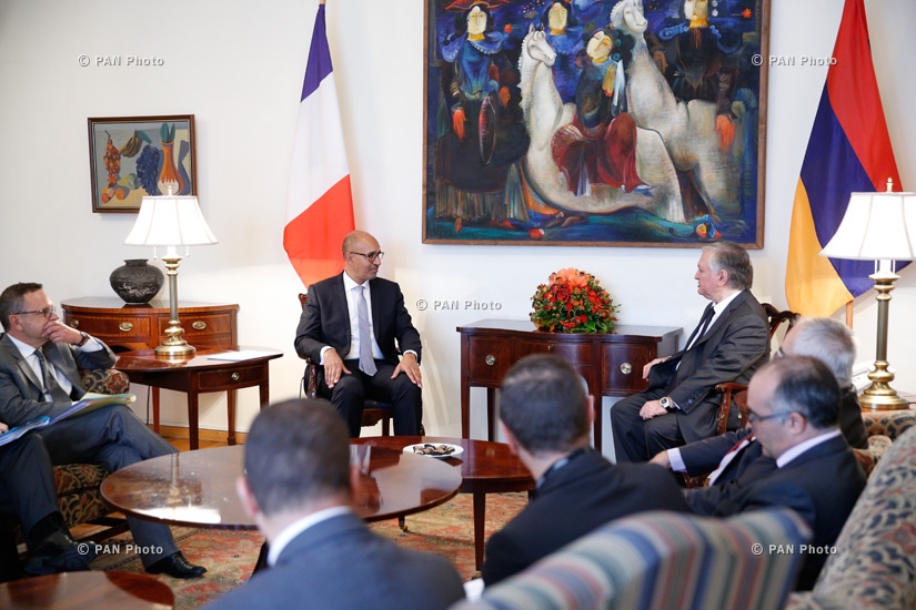 RA Minister of Foreign Affairs Edward Nalbandyan receives French Secretary of State for European Affairs Harlem Désir