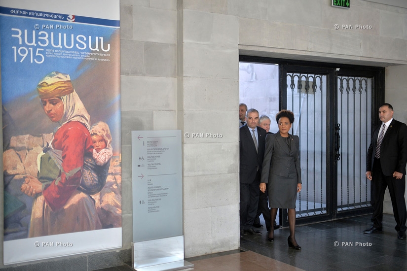 Генеральный секретарь Международной организации франкофонии Микаэль Жан посетила Мемориальный комплекс «Цицернакаберд» и Музей–институт геноцида Армян