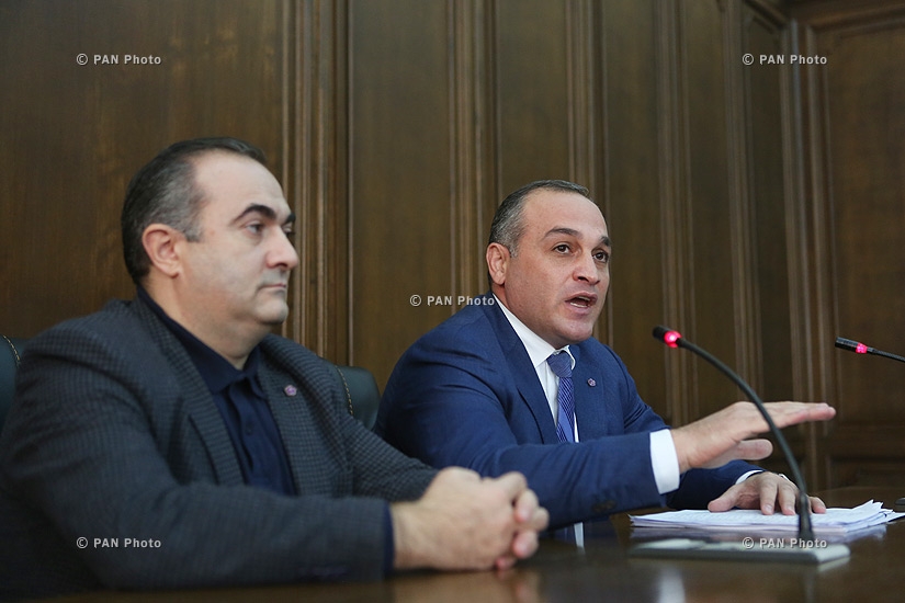 Կորյուն Նահապետյան
