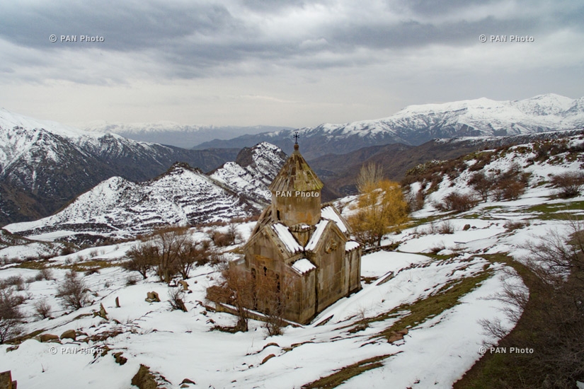 Հայկական բնապատկերներ. Սմբատաբերդ և Ցաղաց Քար վանք, Վայոց ձորի մարզ