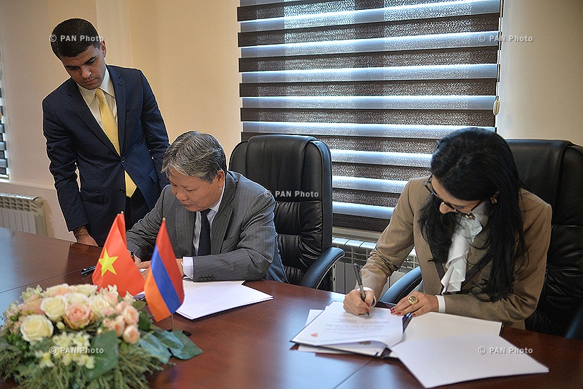 Minister of Justice of Armenia and Vietnam Arpine Hovhannisyan and Ha Hung Cuong signed memorandum of understanding