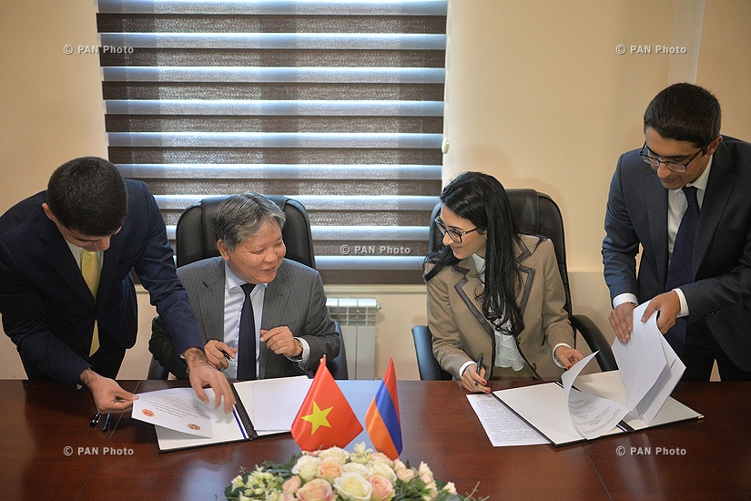 Министры юстиции Армении и Вьетнама Арпине Ованисян и Ха Хунг Кыонг подписали меморандум о взаимопонимании